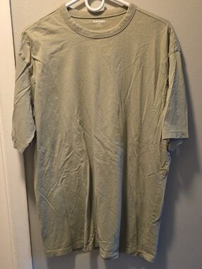 Old Navy Men's Short-Sleeve Crew Tee in Sage Green